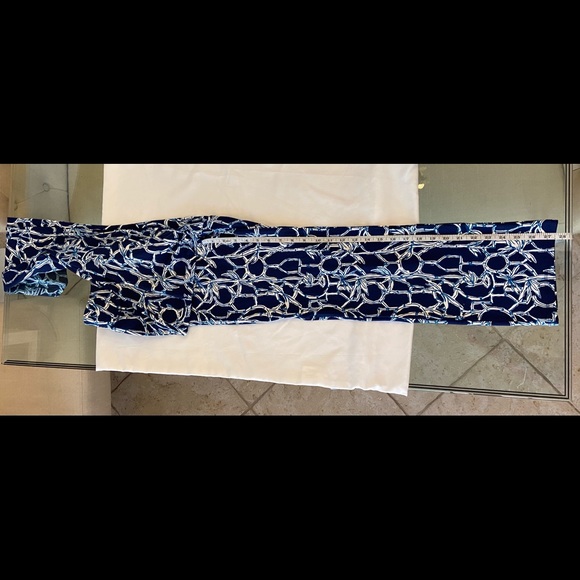 *SOLD**Lilly Pulitzer Loralee pants, Medium - Picture 4 of 6